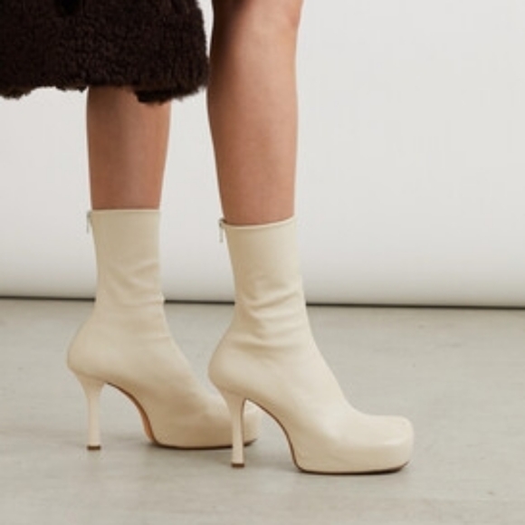 BRAND NEW! size 39/9 Bottega Veneta Ivory Leather Platform Booties - Picture 14 of 15